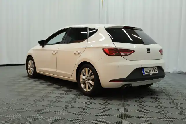 Valkoinen Viistoperä, Seat Leon – UZH-192