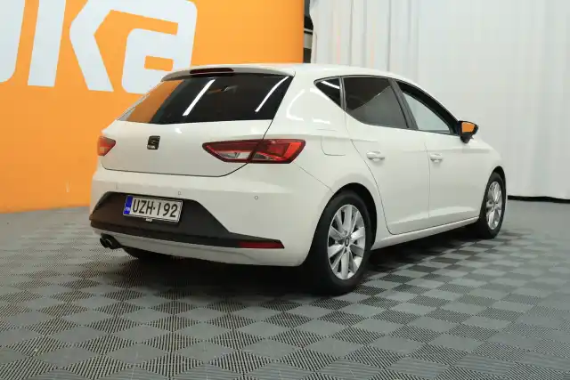 Valkoinen Viistoperä, Seat Leon – UZH-192