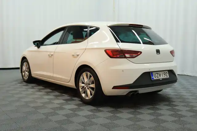 Valkoinen Viistoperä, Seat Leon – UZH-192