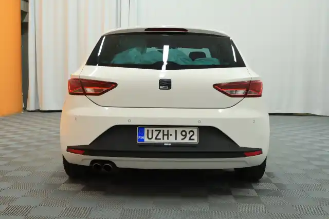 Valkoinen Viistoperä, Seat Leon – UZH-192