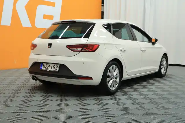 Valkoinen Viistoperä, Seat Leon – UZH-192