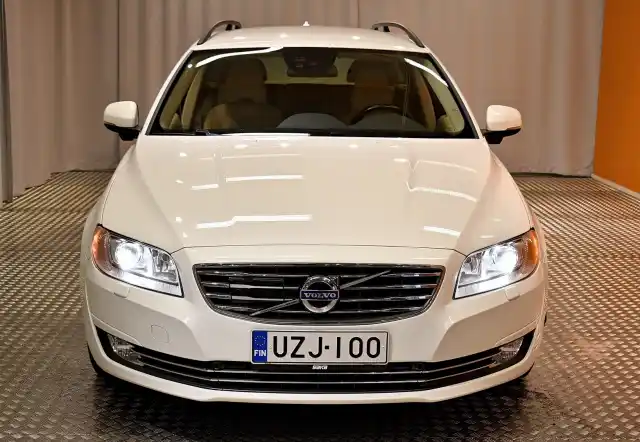 Valkoinen Farmari, Volvo V70 – UZJ-100