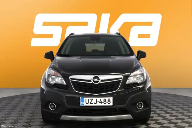 Musta Maastoauto, Opel Mokka – UZJ-488