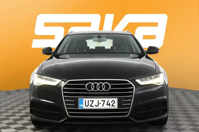 Musta Farmari, Audi A6 – UZJ-742