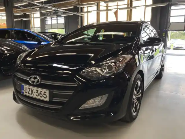 Musta Farmari, Hyundai i30 Wagon – UZK-365