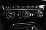 Valkoinen Farmari, Volkswagen Passat – UZL-627, kuva 22