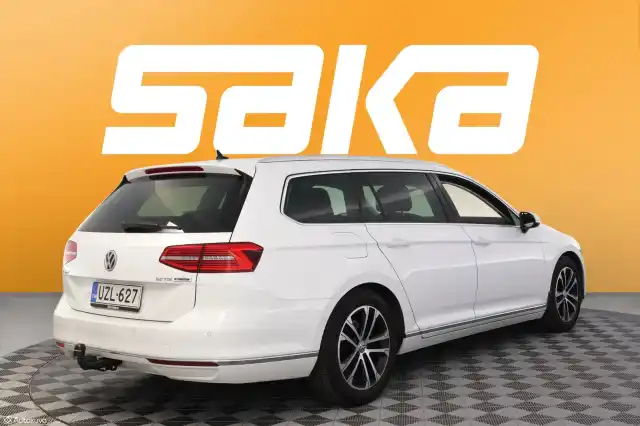 Valkoinen Farmari, Volkswagen Passat – UZL-627