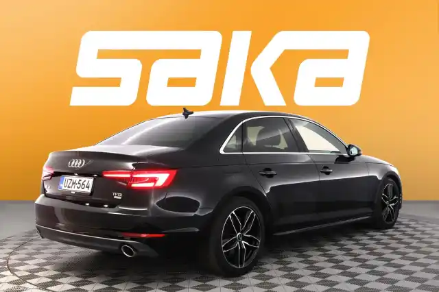 Musta Sedan, Audi A4 – UZM-564