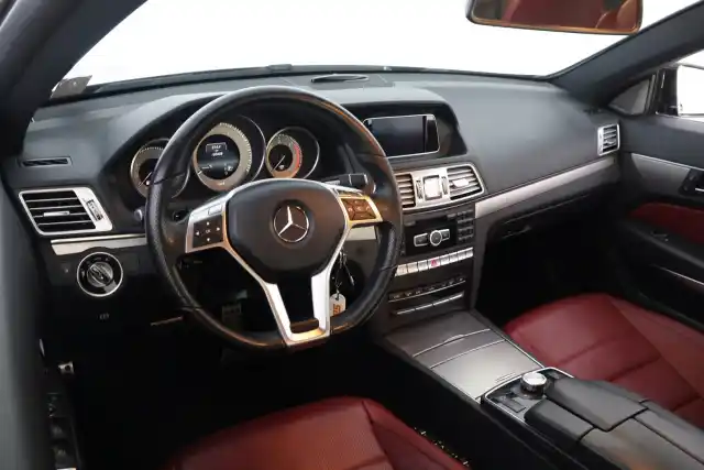 Musta Coupe, Mercedes-Benz E – UZN-318