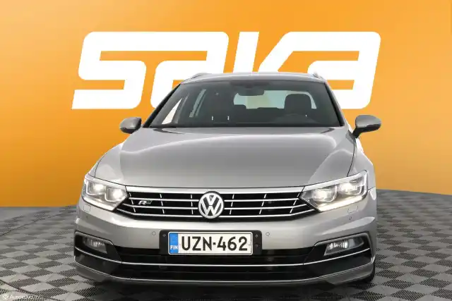 Ruskea (beige) Farmari, Volkswagen Passat – UZN-462