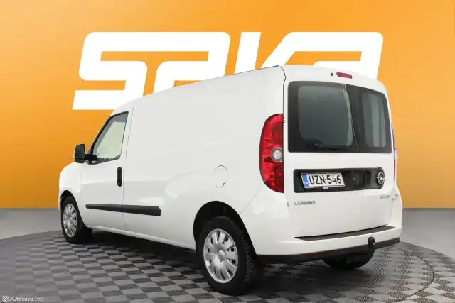 Valkoinen Pakettiauto, Opel Combo – UZN-546