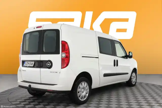 Valkoinen Pakettiauto, Opel Combo – UZN-546