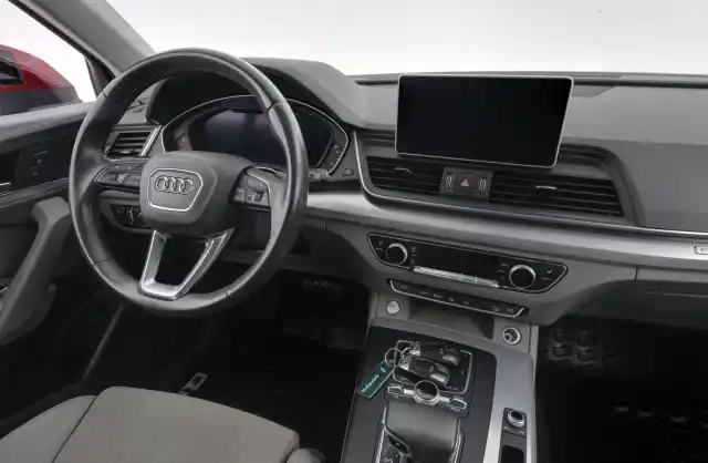 Valkoinen Maastoauto, Audi Q5 – UZO-278