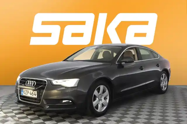 Harmaa Viistoperä, Audi A5 – UZP-464