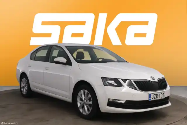 Valkoinen Viistoperä, Skoda Octavia – UZR-102