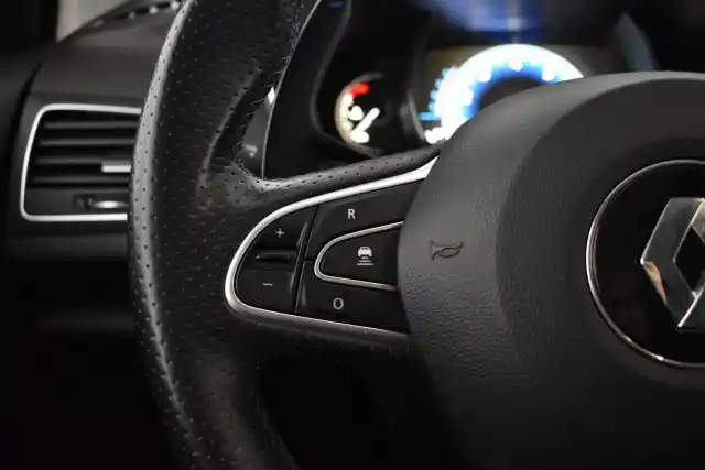 Sininen Farmari, Renault Megane – UZR-227