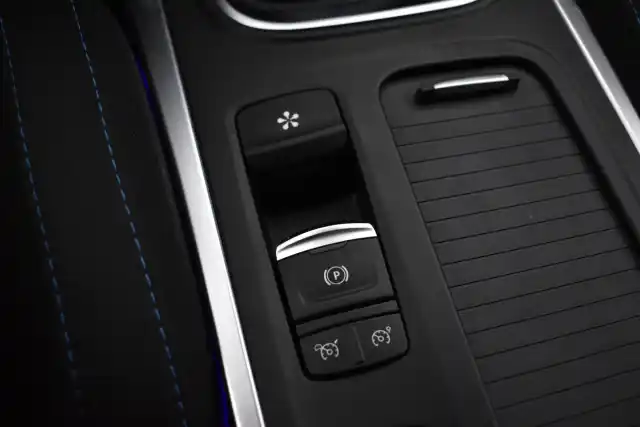 Sininen Farmari, Renault Megane – UZR-227