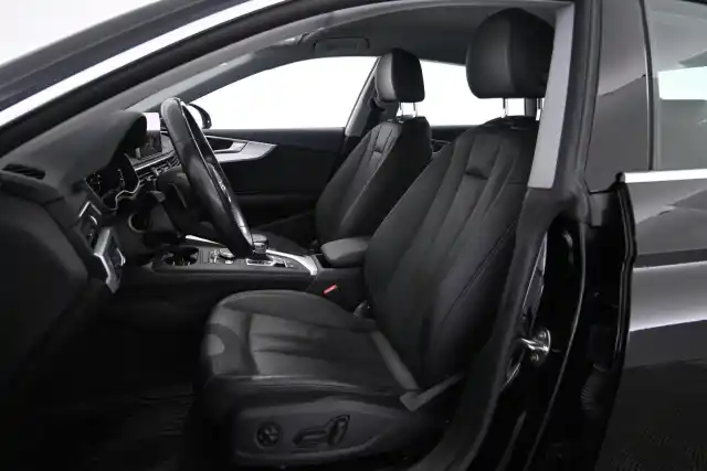 Musta Viistoperä, Audi A5 – UZS-765