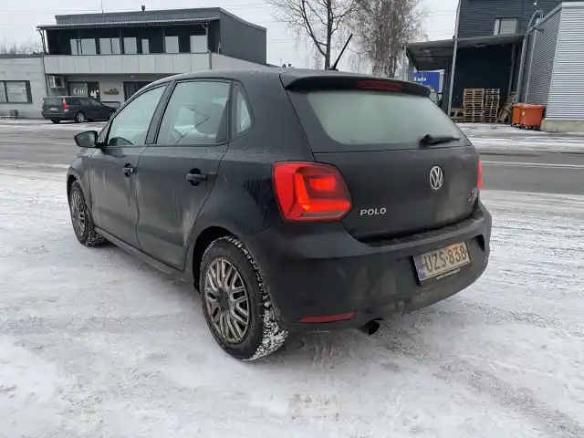 Musta Viistoperä, Volkswagen Polo – UZS-838