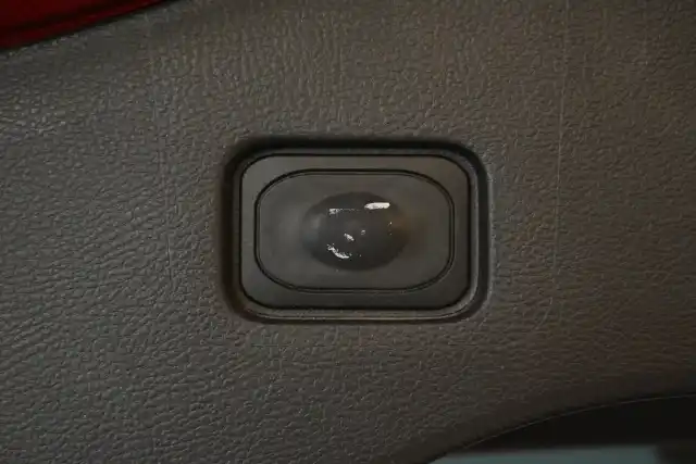 Punainen Farmari, Ford Mondeo – UZT-764