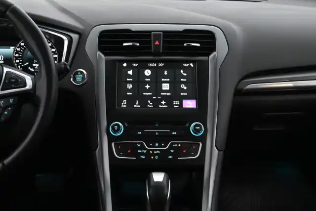 Punainen Farmari, Ford Mondeo – UZT-764
