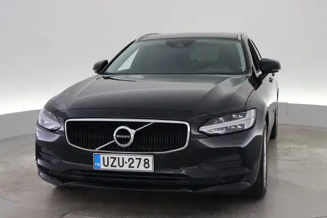 Musta Farmari, Volvo V90 – UZU-278