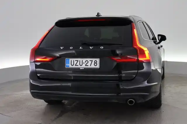 Musta Farmari, Volvo V90 – UZU-278