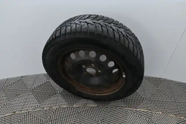 Harmaa Tila-auto, Ford Grand Tourneo Connect – UZV-559