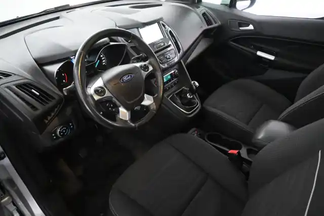 Harmaa Tila-auto, Ford Grand Tourneo Connect – UZV-559