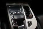 ruskea Maastoauto, Audi Q7 – UZV-735, kuva 18