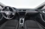 Valkoinen Farmari, Skoda Octavia – UZX-623, kuva 9