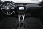 Valkoinen Farmari, Skoda Octavia – UZX-623, kuva 14