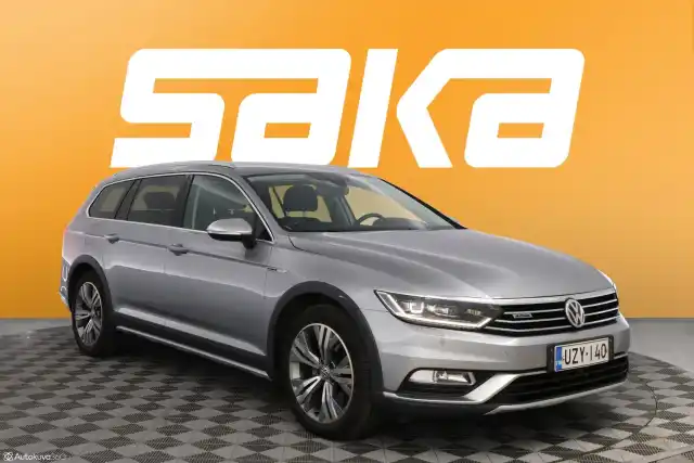 Sininen Farmari, Volkswagen Passat – UZY-140