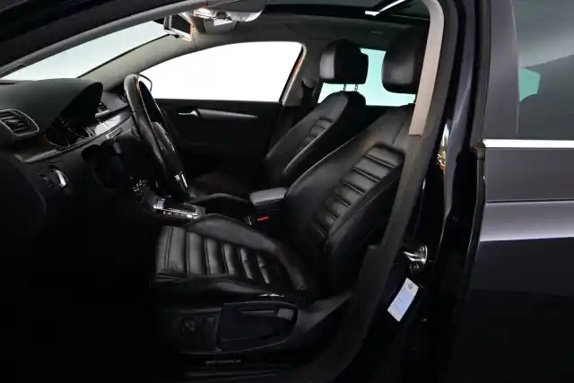 Musta Farmari, Volkswagen Passat – UZY-301