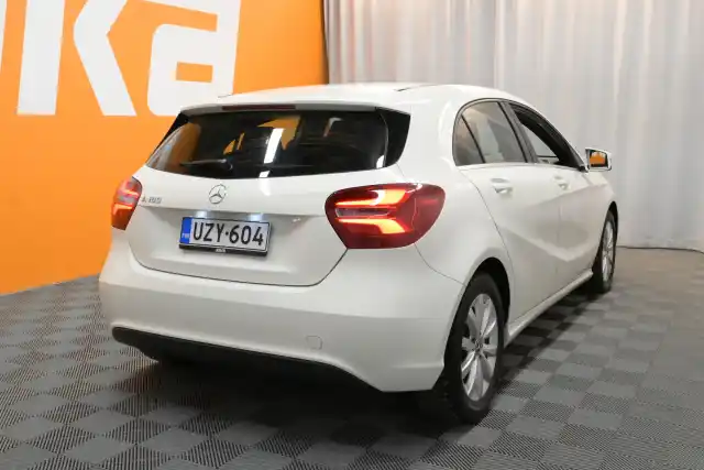 Valkoinen Viistoperä, Mercedes-Benz A – UZY-604