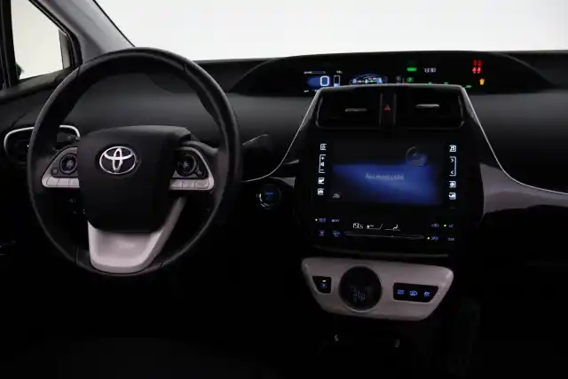 Sininen Viistoperä, Toyota PRIUS PHEV – UZZ-202