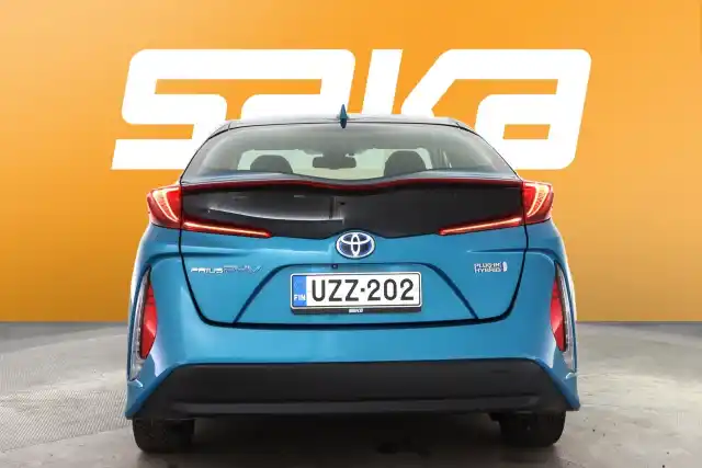 Sininen Viistoperä, Toyota PRIUS PHEV – UZZ-202