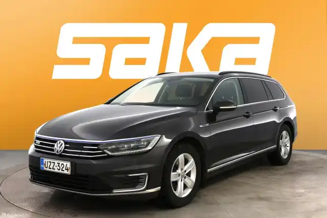 Harmaa Farmari, Volkswagen Passat – UZZ-324