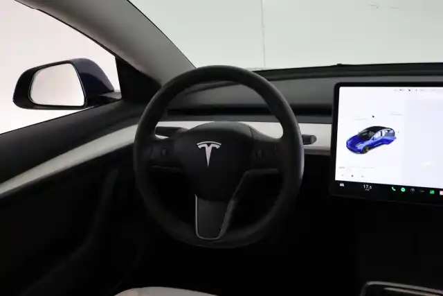 Sininen Viistoperä, Tesla Model 3 – VAR-00141