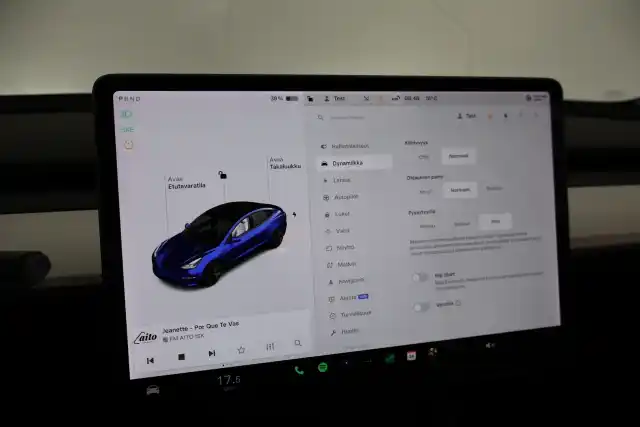 Sininen Viistoperä, Tesla Model 3 – VAR-00141