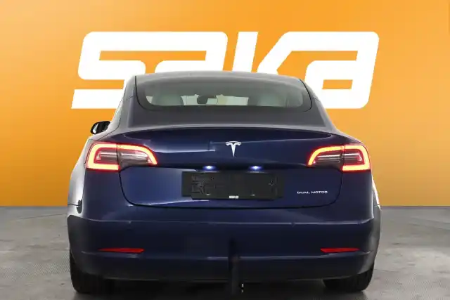 Sininen Viistoperä, Tesla Model 3 – VAR-00141