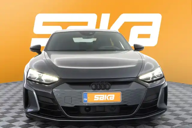 Harmaa Coupe, Audi E-TRON GT RS – VAR-00228