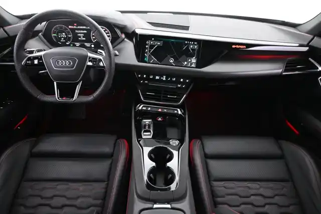 Harmaa Coupe, Audi E-TRON GT RS – VAR-00228