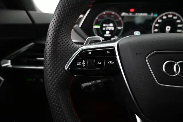 Harmaa Coupe, Audi E-TRON GT RS – VAR-00228