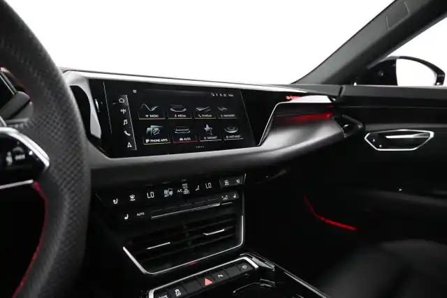 Harmaa Coupe, Audi E-TRON GT RS – VAR-00228