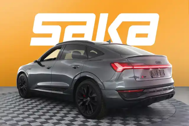 Musta Maastoauto, Audi Q8 e-tron – VAR-002386