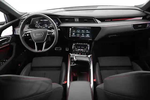 Musta Maastoauto, Audi Q8 e-tron – VAR-002386
