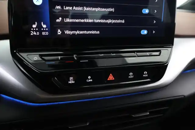 Valkoinen Viistoperä, Volkswagen ID.4 – VAR-00245