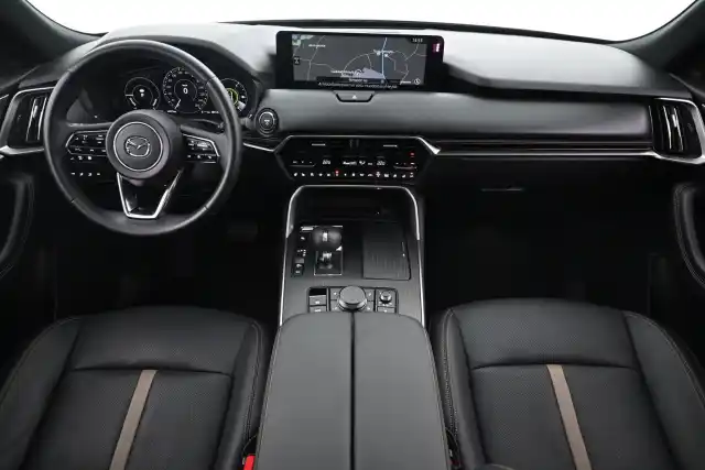 Ruskea Maastoauto, Mazda CX-80 – VAR-00247