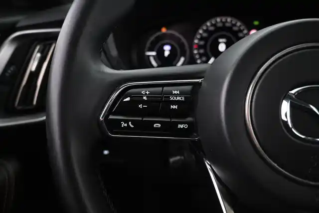Ruskea Maastoauto, Mazda CX-80 – VAR-00247